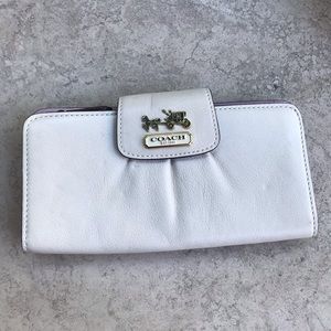 NWOT Coach Madison leather full size wallet